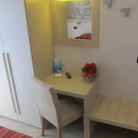 Menfi 3* Lido di Jesolo